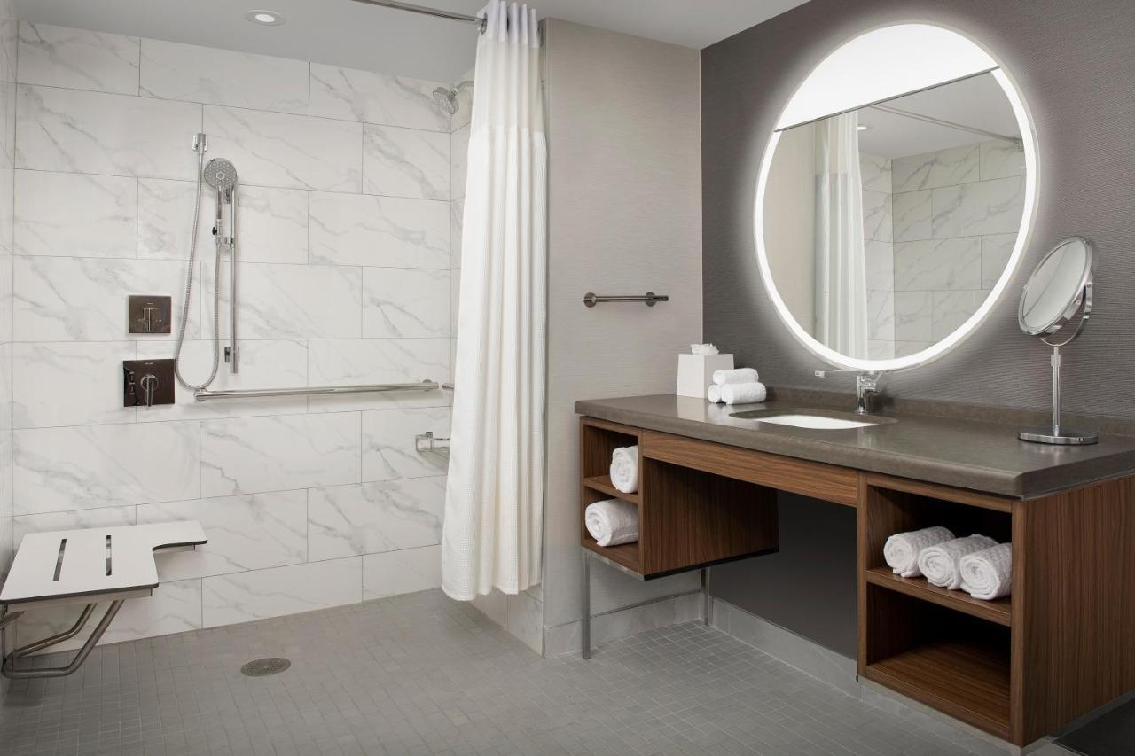 Courtyard By Marriott Washington, Dc Dupont Circle Hotel Exterior photo